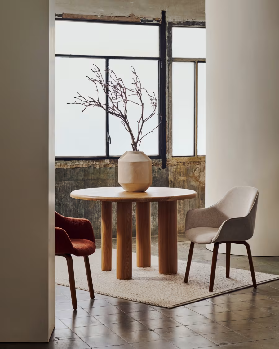 Kave Home Mailen round table in ash wood veneer with natural finish, Ø 120 cm