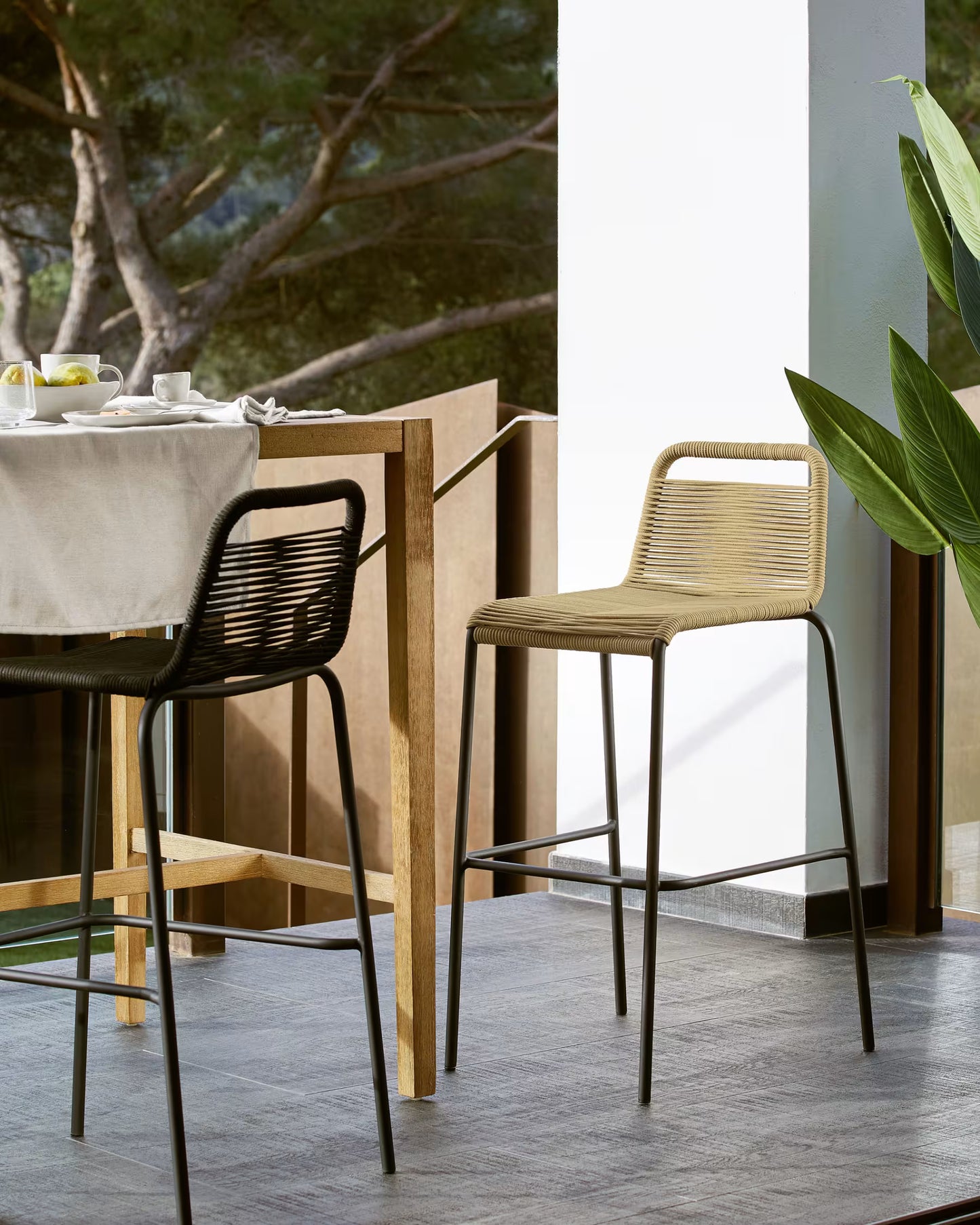 Kave Home Lambton Stackable Stool in Brown Rope and Black Finish Steel 74 cm