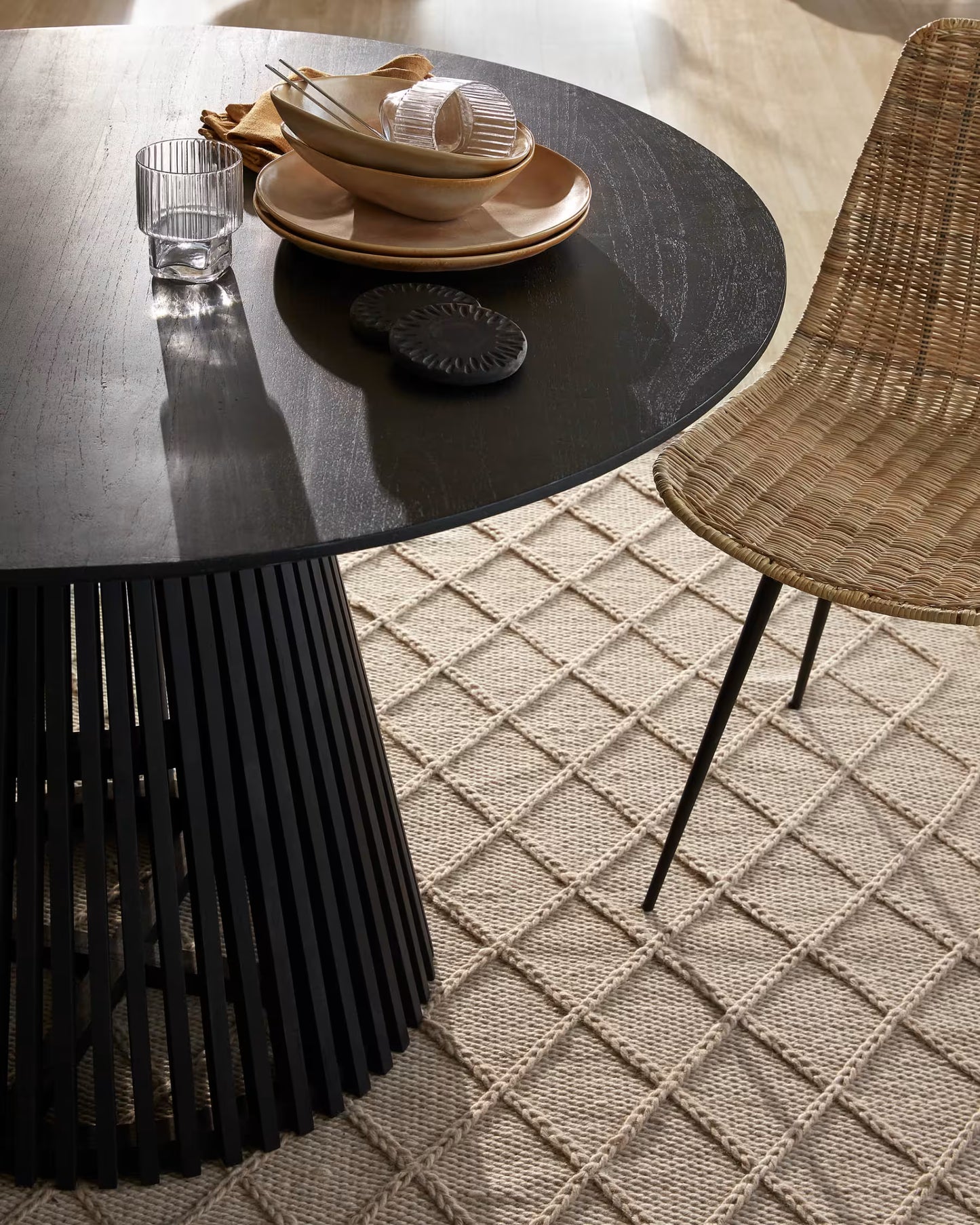 Kave Home Jeanette Ø 120 cm Black Table