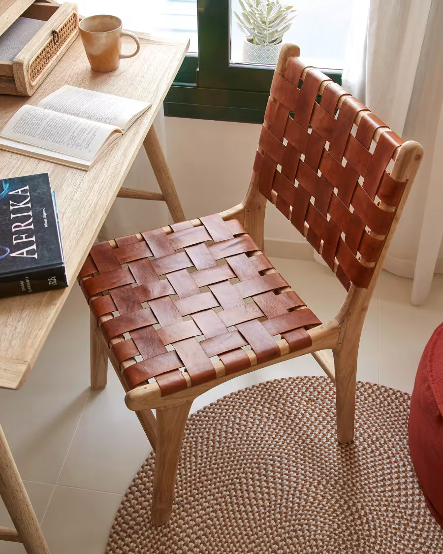 Kave Home Calixta Chair in Leather and Solid Teak Wood with Natural Finish