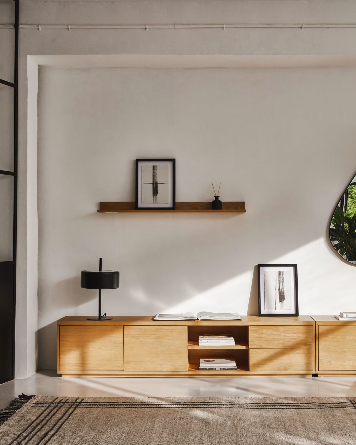 Kave Home Abilen Oak Veneer and White Lacquer Shelf, 120 x 15 cm, FSC™ 100% Certified