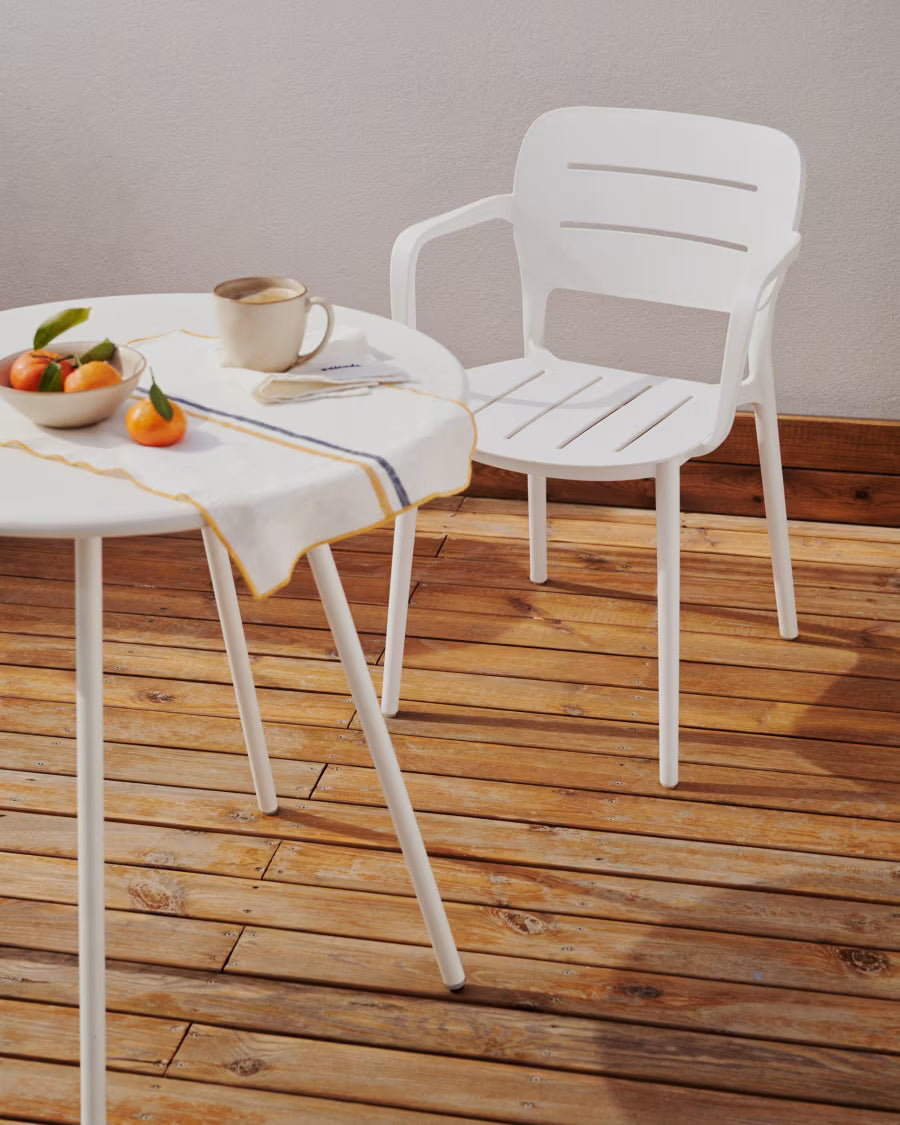 Kave Home Montjoi Round Outdoor Table in Steel with a White Finish, Ø 70 cm