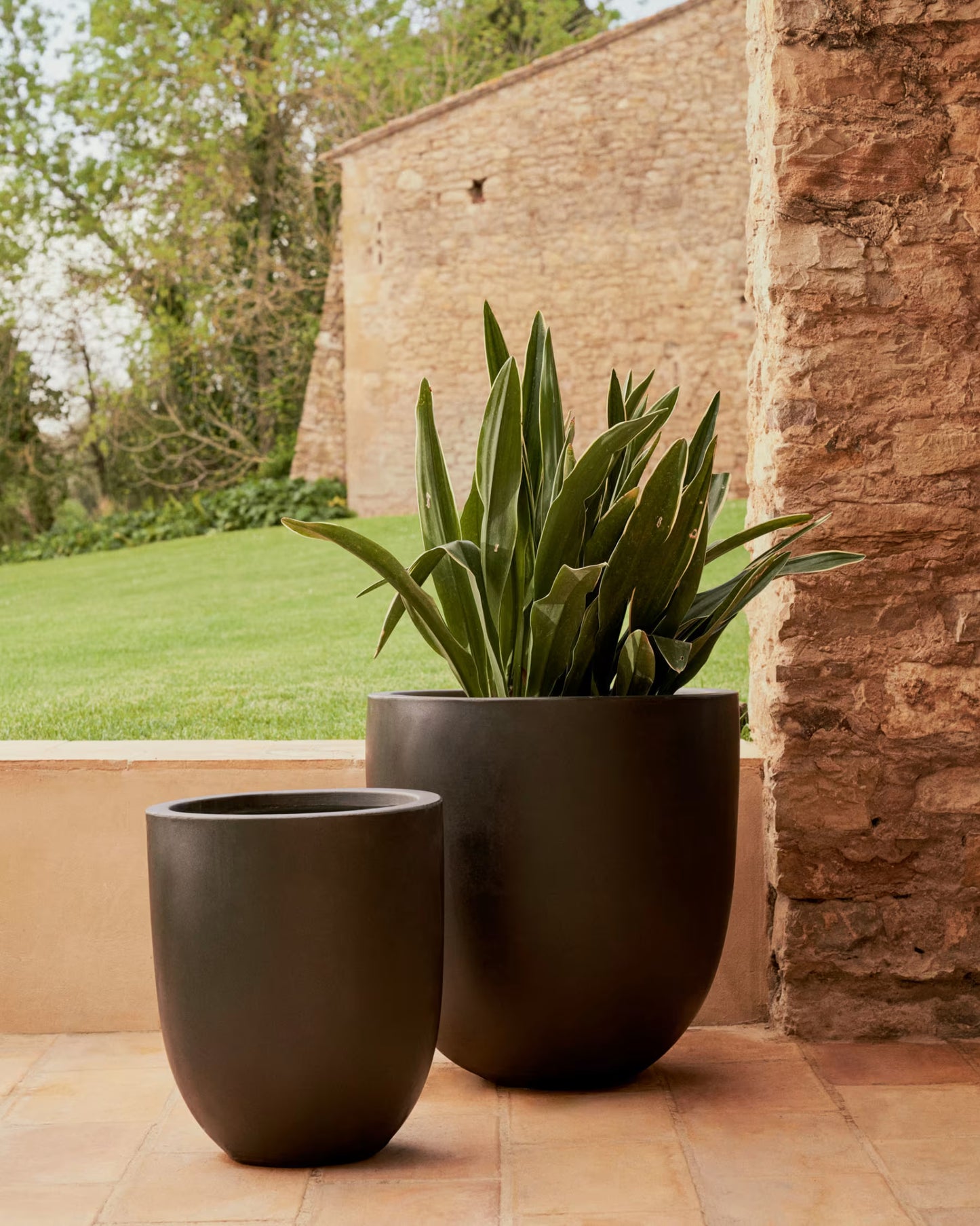 Kave Home Aiguablava Plant Pot in White Cement, Ø 39 cm