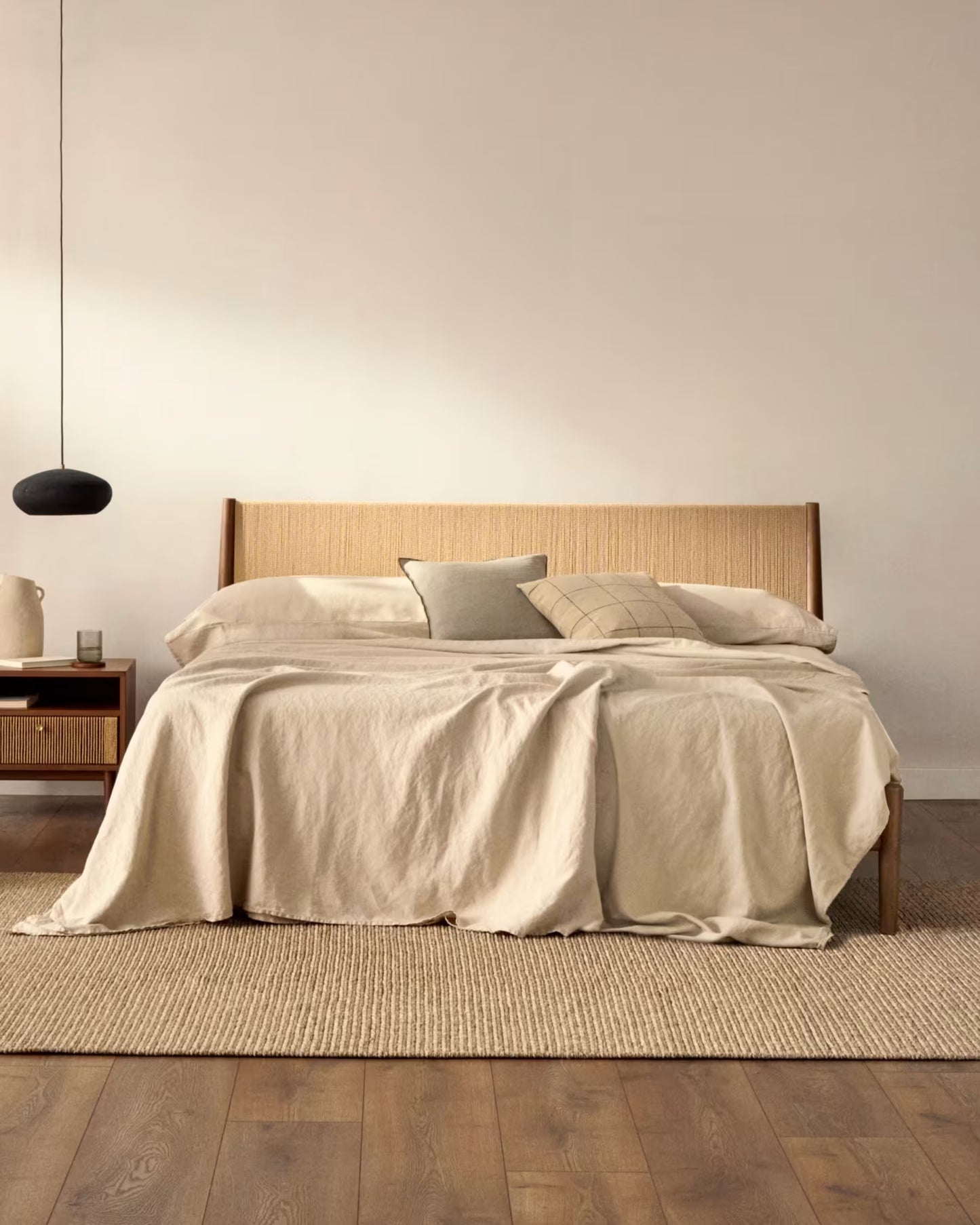 Kave Home Elan Bed in Veneer and Solid Walnut Wood with Cord Mattress 180 x 200 cm FSC Mix Credit
