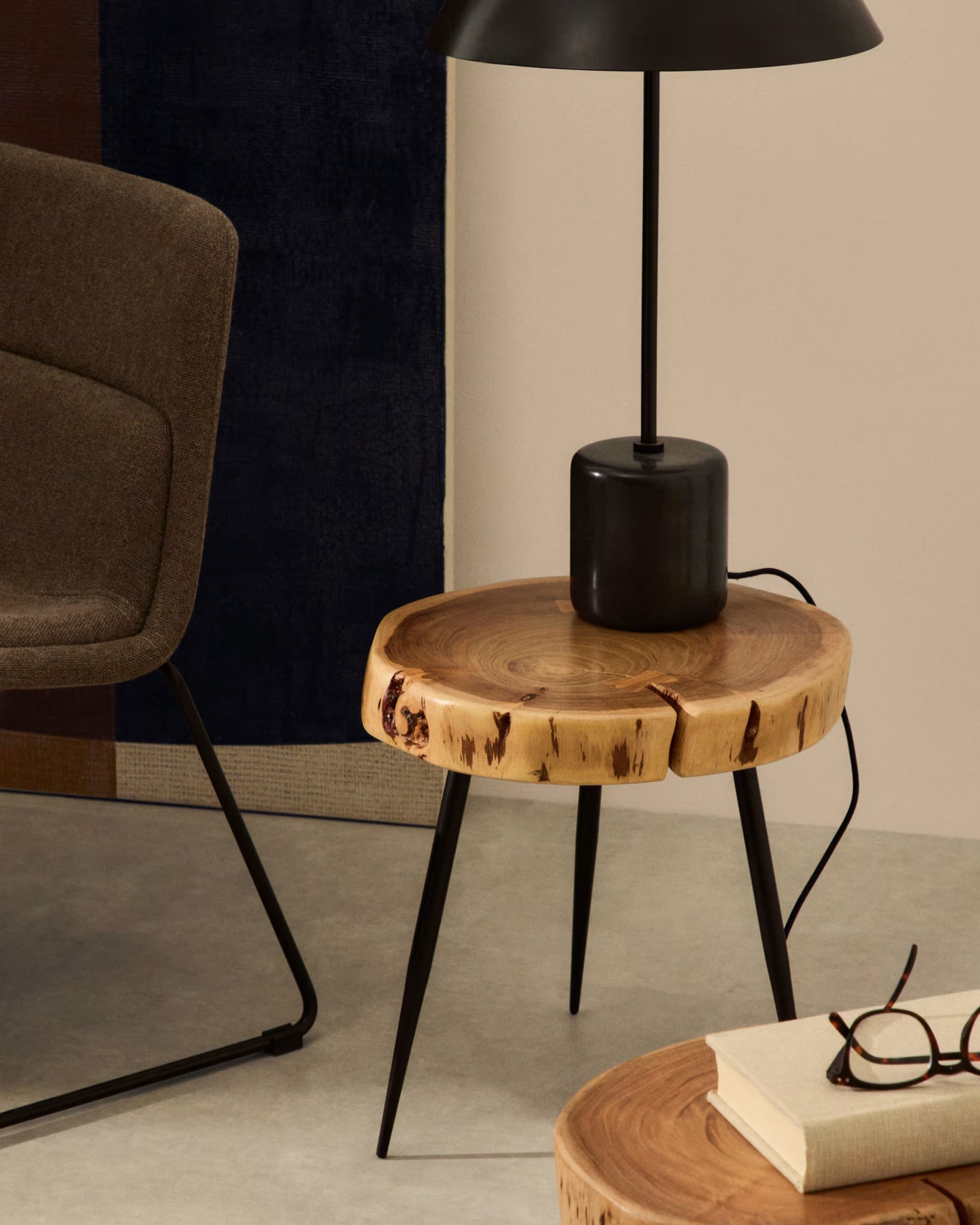 Kave Home Eider Side Table Made of Solid Acacia Wood and Steel Ø 40 x 30 cm