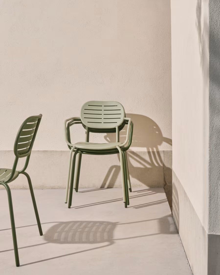 Kave Home Brai Stackable Outdoor Chair with Armrests in Green Galvanised Steel
