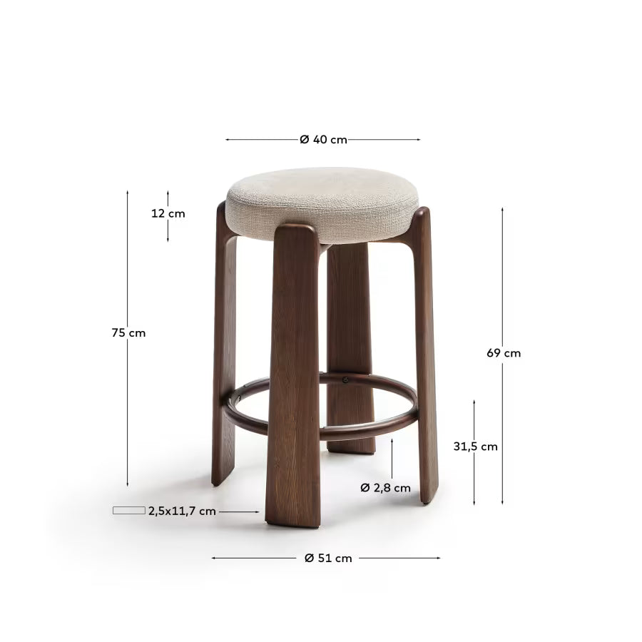 Kave Home Granite Fire-Retardant Stool in Beige Chenille and Solid Ash Wood with Walnut-Coloured Finish FSC 100% 75cm