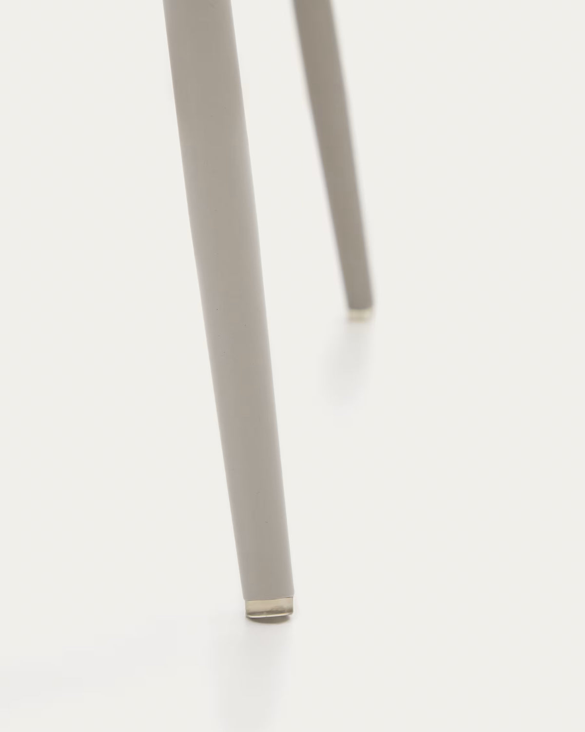 Kave Home Yunia Chair in Beige with Steel Legs in a Painted Beige Finish FR