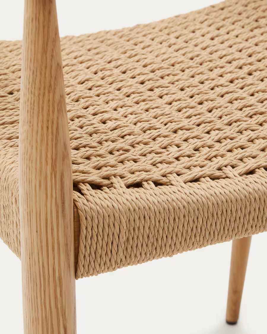 Kave Home Analy Chair with Armrests in Solid Oak Wood with Natural Finish and Rope Seat FSC Mix Credit