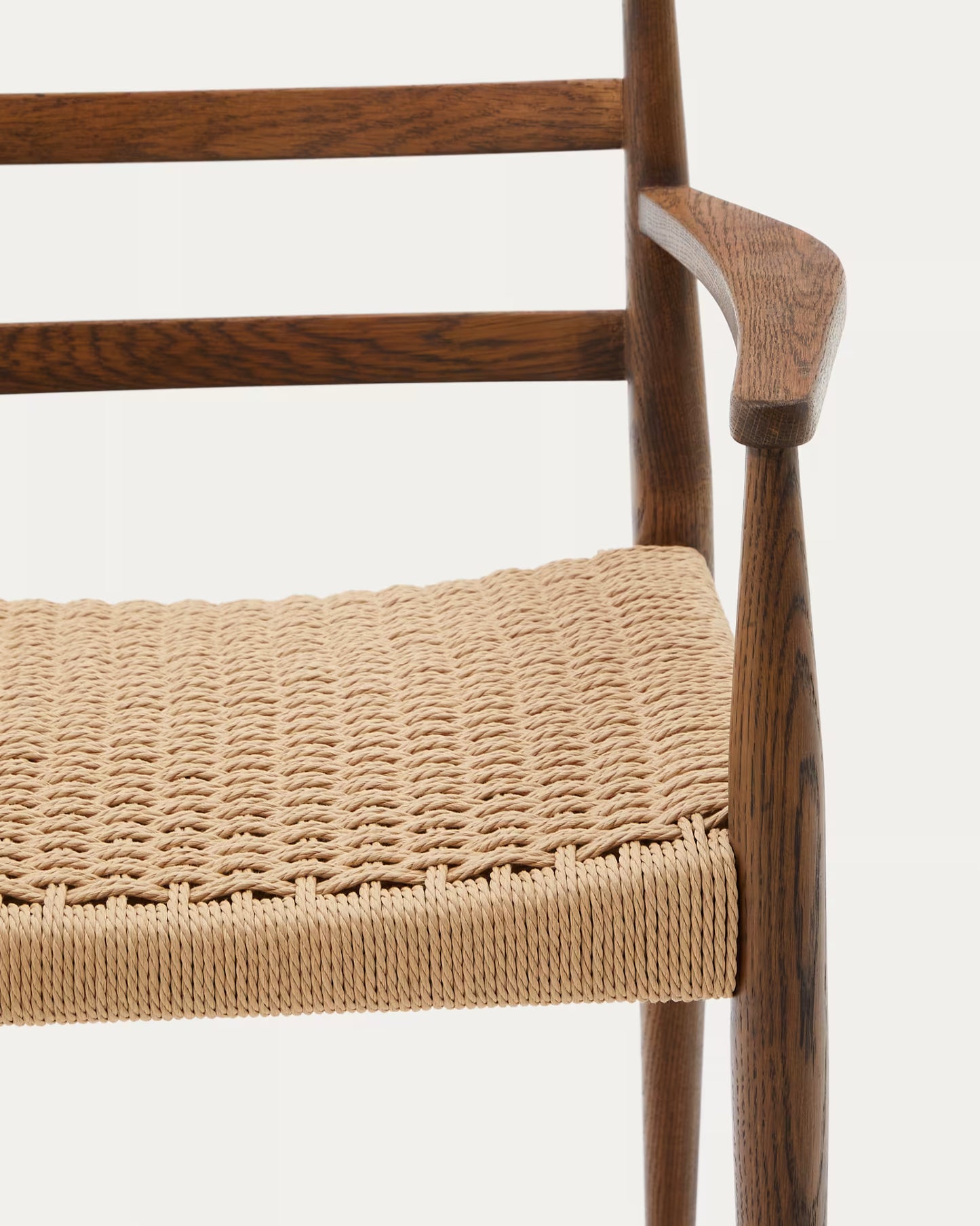 Kave Home Analy Chair with Armrests in Solid Oak Wood with Walnut Finish and Rope Seat FSC Mix Credit