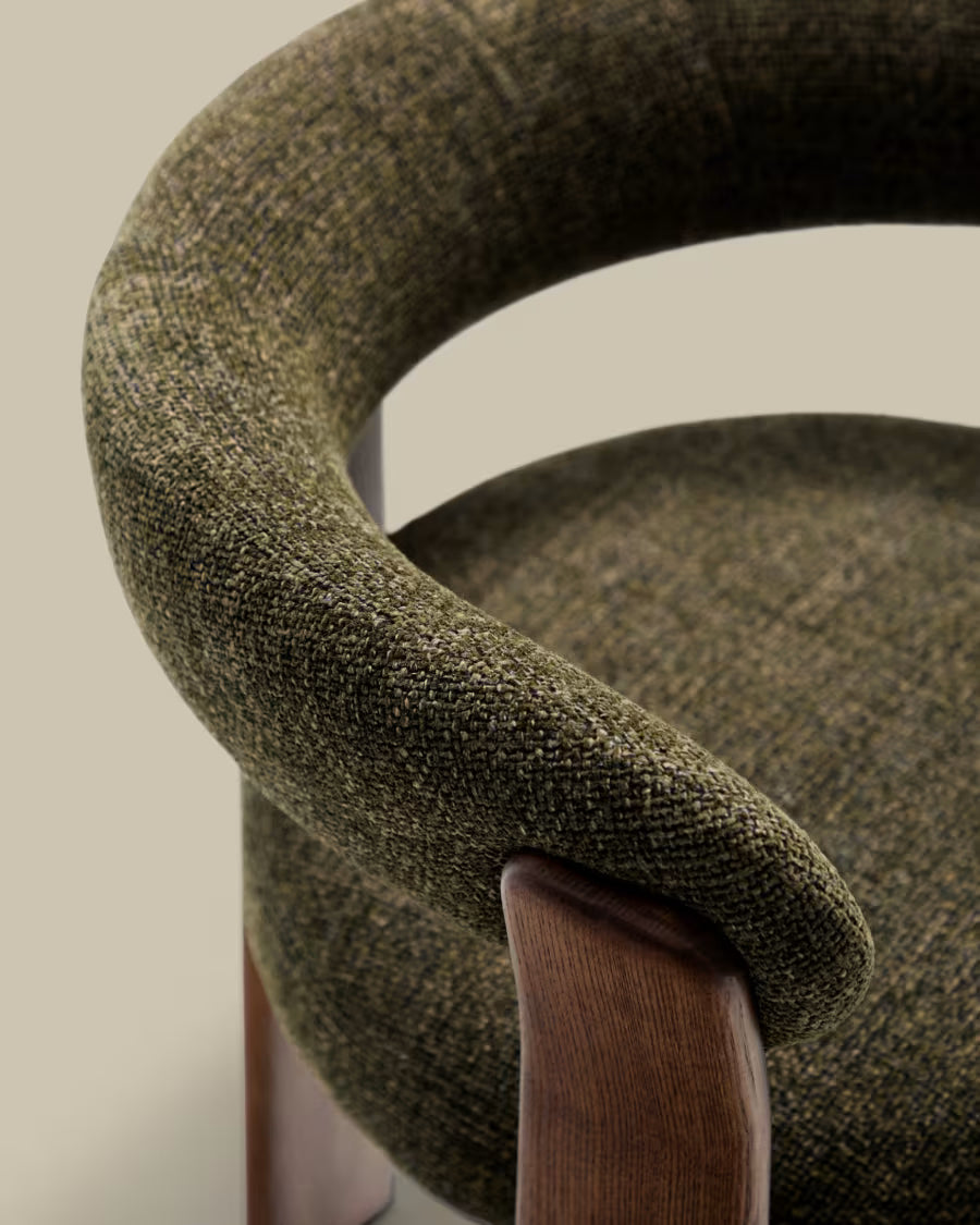 Kave Home Granite Fire-Retardant Chair (3 legs) in Green Chenille and Solid Ash Wood with Walnut-Coloured Finish FSC 100%