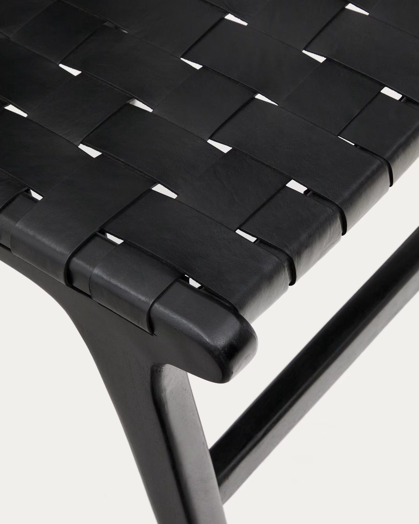 Kave Home Calixta Chair in Leather and Solid Mahogany Wood with Black Finish