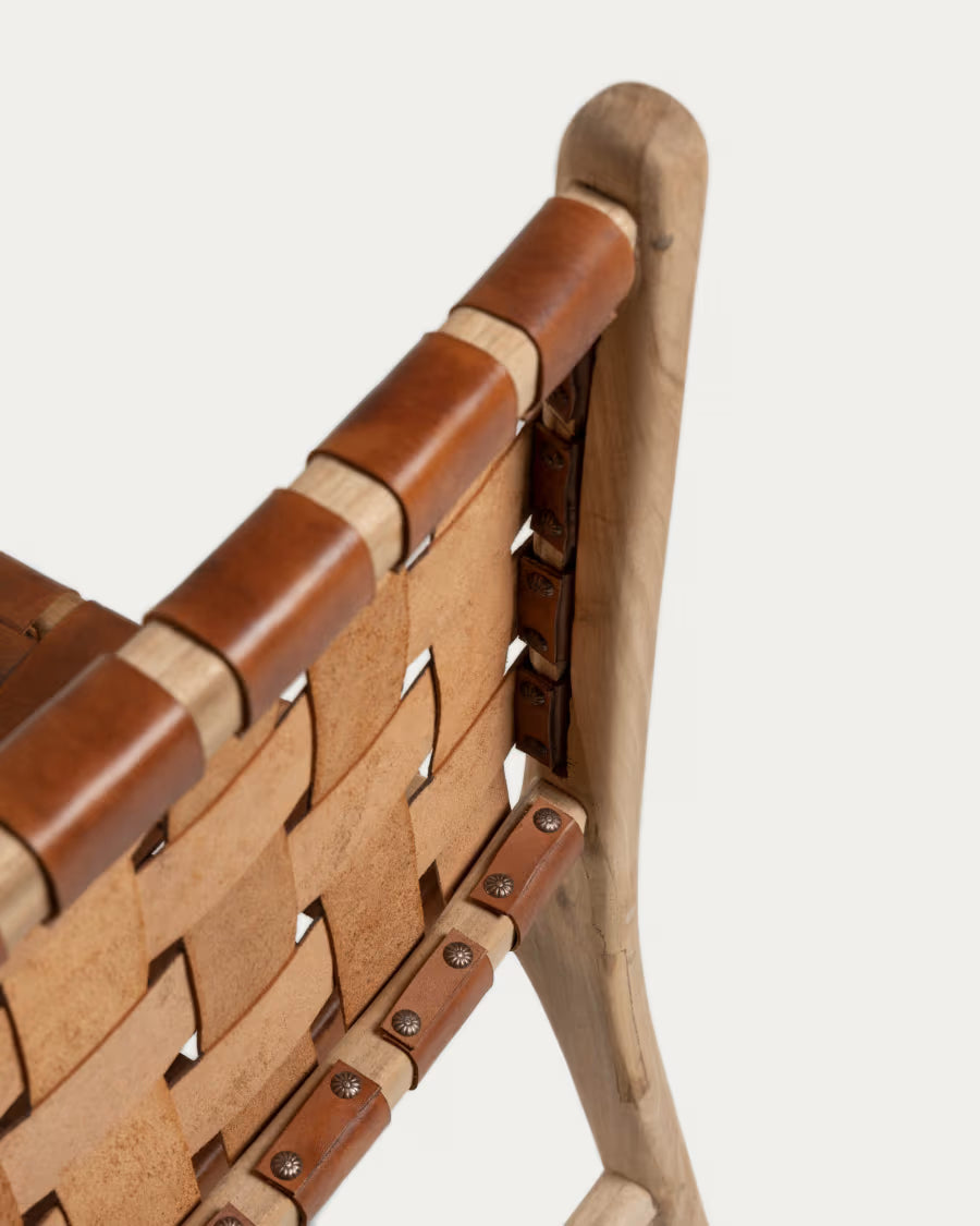 Kave Home Calixta Chair in Leather and Solid Teak Wood with Natural Finish