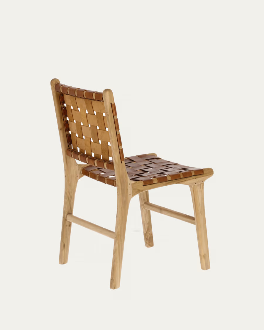 Kave Home Calixta Chair in Leather and Solid Teak Wood with Natural Finish