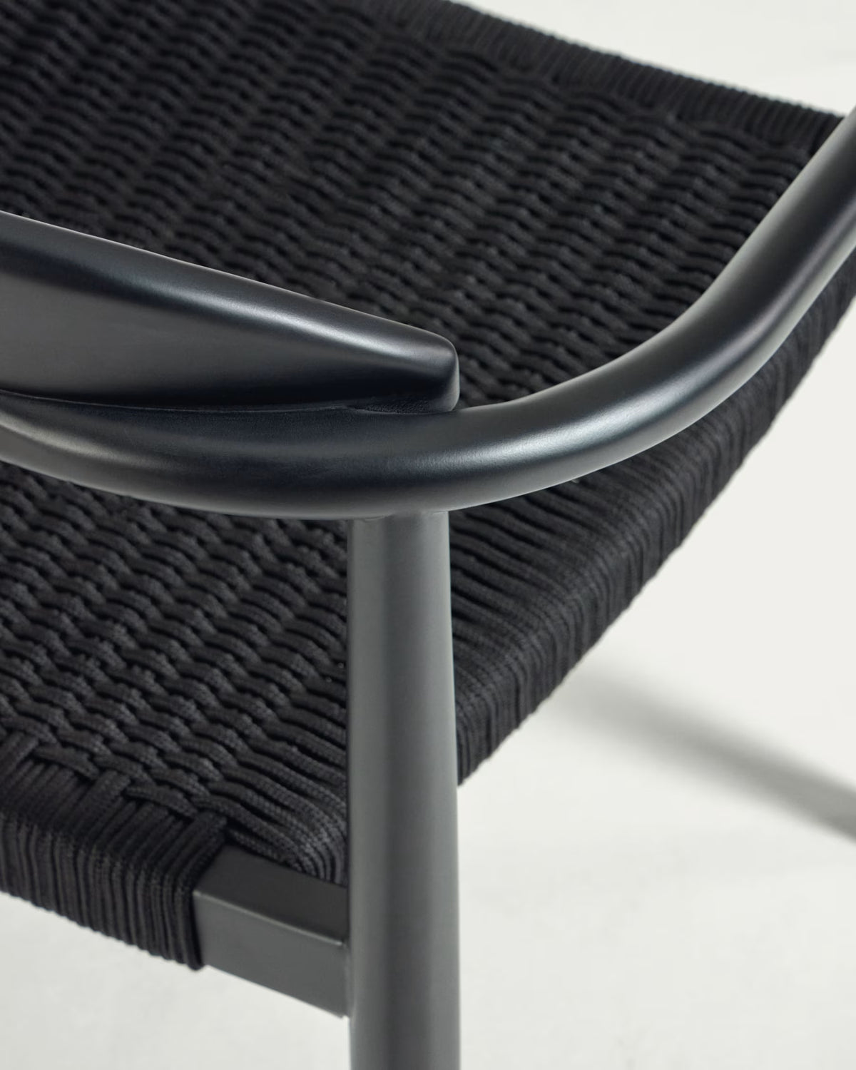 Kave Home Nina Stackable Chair in Solid Acacia Wood with Black Finish and Black Rope Seat FSC 100%