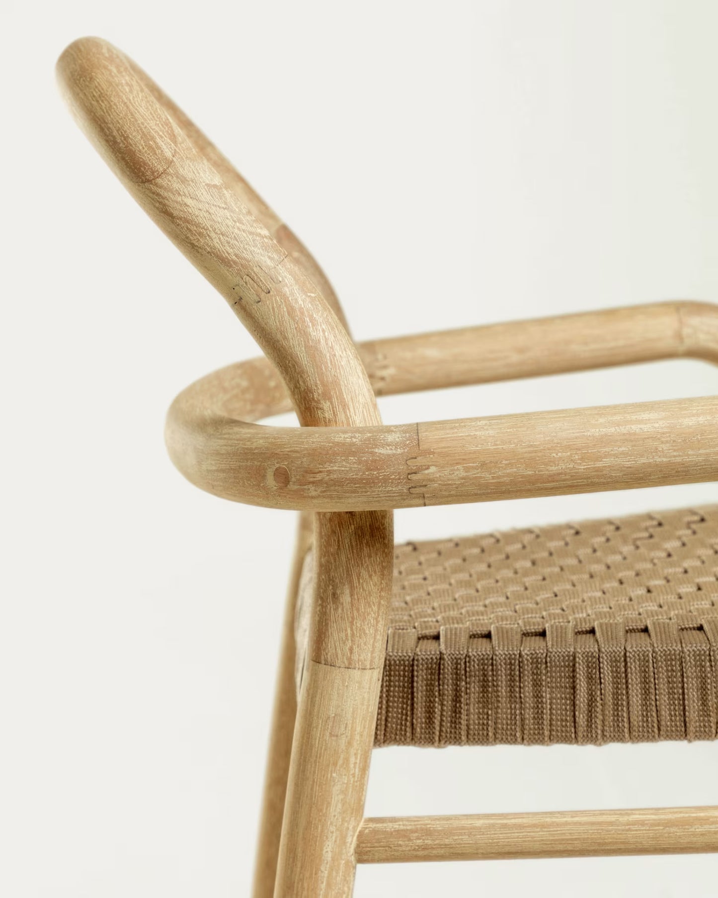 Kave Home Sheryl Stool Made from Solid Eucalyptus and Beige Cord 79 cm FSC 100%