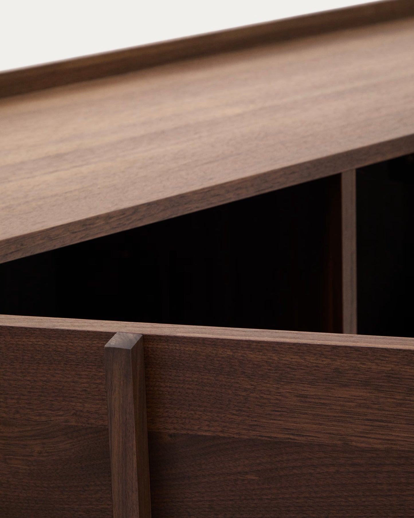 Kave Home Onix Sideboard with a Walnut Veneer in a Dark Finish, 200 x 80 cm FSC Mix Credit