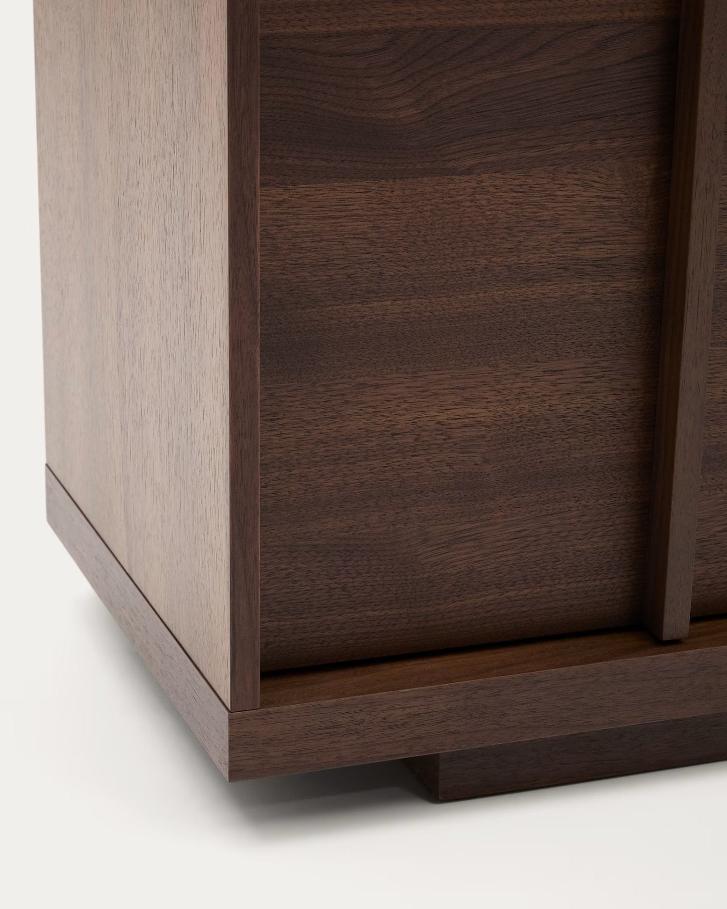 Kave Home Onix Sideboard with a Walnut Veneer in a Dark Finish, 200 x 80 cm FSC Mix Credit