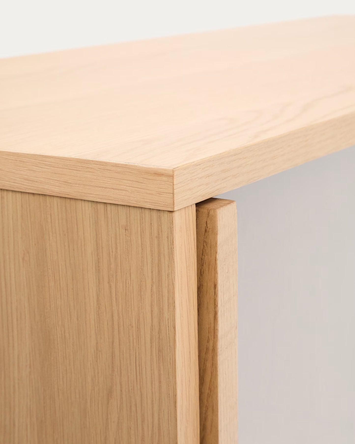 Kave Home Helvine Display Cabinet 4 Doors 2 Drawers Oak Veneer and Tempered Glass 100 x 174 cm FSC 100%